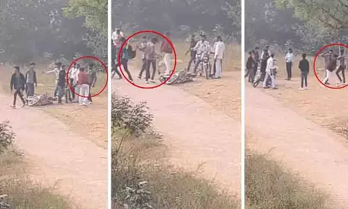Chhatarpur में छत्रसाल पैलेस के पास युवकों को बेल्ट से बेरहमी से पीटा गया Chhatarpur में छत्रसाल पैलेस के पास युवकों को बेल्ट से बेरहमी से पीटा गया