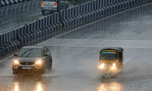 Tamil Nadu: तिरुनेलवेली और तेनकासी में भारी बारिश का अनुमान Tamil Nadu: तिरुनेलवेली और तेनकासी में भारी बारिश का अनुमान