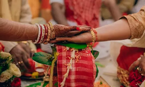 बाल संरक्षण विभाग के कर्मचारियों ने नाबालिग की शादी रुकवाई बाल संरक्षण विभाग के कर्मचारियों ने नाबालिग की शादी रुकवाई