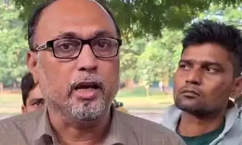 RG कर भ्रष्टाचार मामला: अख्तर अली की गिरफ्तारी के लिए वारंट जारी RG कर भ्रष्टाचार मामला: अख्तर अली की गिरफ्तारी के लिए वारंट जारी