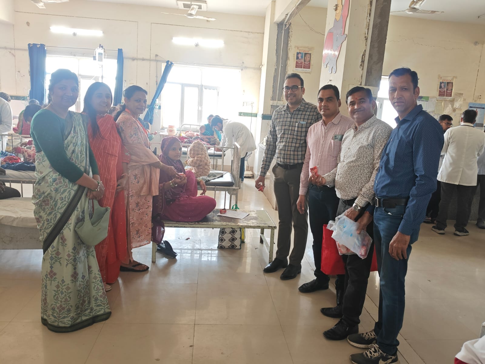 भाविप भगत सिंह शाखा द्वारा MG हॉस्पिटल में मानवीय सेवा कार्य