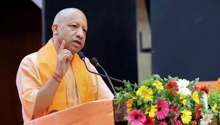 Lucknow: कश्मीर मुद्दे पर सीएम योगी का बड़ा बयान Lucknow: कश्मीर मुद्दे पर सीएम योगी का बड़ा बयान