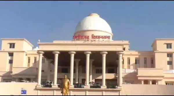 हसदेव अरण्य इलाके में खनन के मुद्दे पर हुआ जमकर हंगामा हसदेव अरण्य इलाके में खनन के मुद्दे पर हुआ जमकर हंगामा