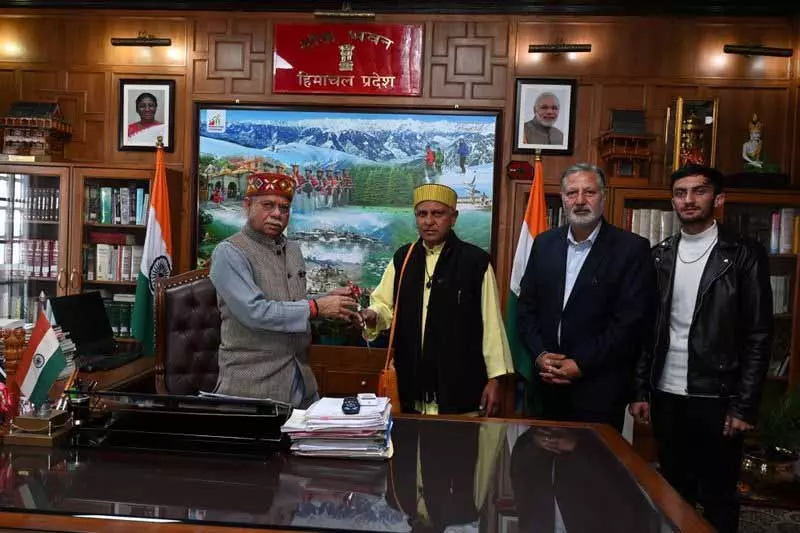 Himachal के राज्यपाल ने जलवायु परिवर्तन पर बच्चों की फिल्म देखी Himachal के राज्यपाल ने जलवायु परिवर्तन पर बच्चों की फिल्म देखी