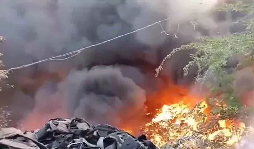 Haryana के गुरुग्राम के बार गुज्जर इलाके में आग लग गई Haryana के गुरुग्राम के बार गुज्जर इलाके में आग लग गई