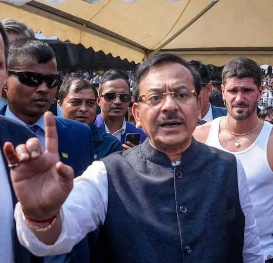 मेसी इवेंट में अव्यवस्था, खेल मंत्री अरूप बिस्वास ने दिया इस्तीफा मेसी इवेंट में अव्यवस्था, खेल मंत्री अरूप बिस्वास ने दिया इस्तीफा
