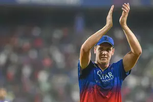 IPL नीलामी 2026: ग्रीन के लिए 18 करोड़ की अंतिम राशि तय IPL नीलामी 2026: ग्रीन के लिए 18 करोड़ की अंतिम राशि तय