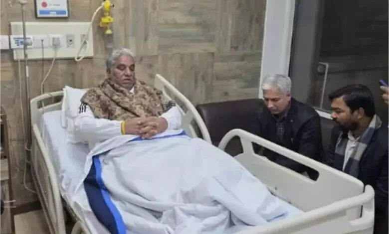 Chandigarh: पंचायत मंत्री ऑपरेशन के बाद अस्पताल में, हालचाल ठीक Chandigarh: पंचायत मंत्री ऑपरेशन के बाद अस्पताल में, हालचाल ठीक