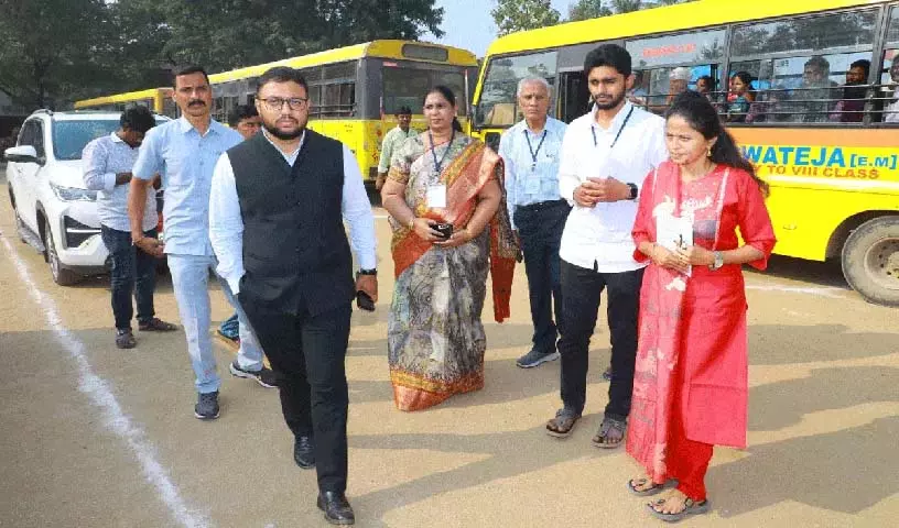 चुनाव ड्यूटी पारदर्शिता से की जानी चाहिए: Collector तेजस नंदलाल पवार चुनाव ड्यूटी पारदर्शिता से की जानी चाहिए: Collector तेजस नंदलाल पवार