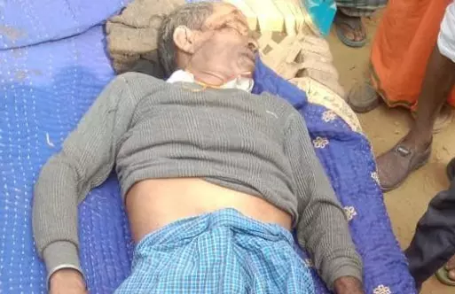 बुजुर्ग को घर के सामने मार डाला, बलरामपुर में जघन्य हत्या बुजुर्ग को घर के सामने मार डाला, बलरामपुर में जघन्य हत्या