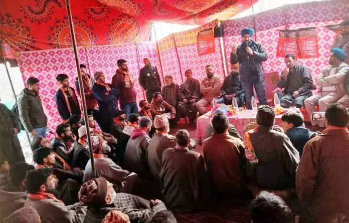 भाजपा वंशवाद पर नहीं, बल्कि योग्यता पर ध्यान देती है: Nalwa भाजपा वंशवाद पर नहीं, बल्कि योग्यता पर ध्यान देती है: Nalwa