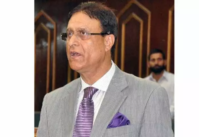 MP ने वंदे भारत के लिए अनंतनाग में ठहराव की मांग की MP ने वंदे भारत के लिए अनंतनाग में ठहराव की मांग की