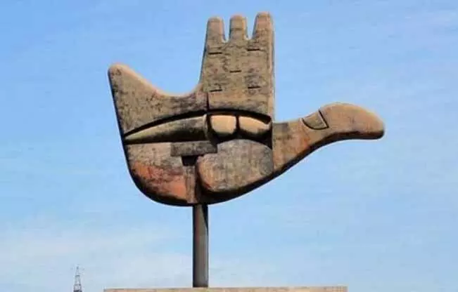 Chandigarh में कचरा फैलाने पर 13 हज़ार रुपये का चालान Chandigarh में कचरा फैलाने पर 13 हज़ार रुपये का चालान