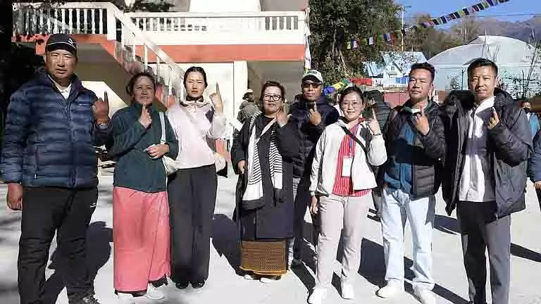 Arunachal Pradesh: पंचायत चुनावों में 56% से ज़्यादा वोटिंग हुई Arunachal Pradesh: पंचायत चुनावों में 56% से ज़्यादा वोटिंग हुई