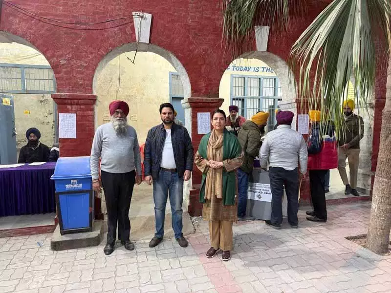 Tarn Taran जिला चुनाव पर्यवेक्षक ने स्ट्रॉन्गरूम सुरक्षा का जायजा लिया Tarn Taran जिला चुनाव पर्यवेक्षक ने स्ट्रॉन्गरूम सुरक्षा का जायजा लिया