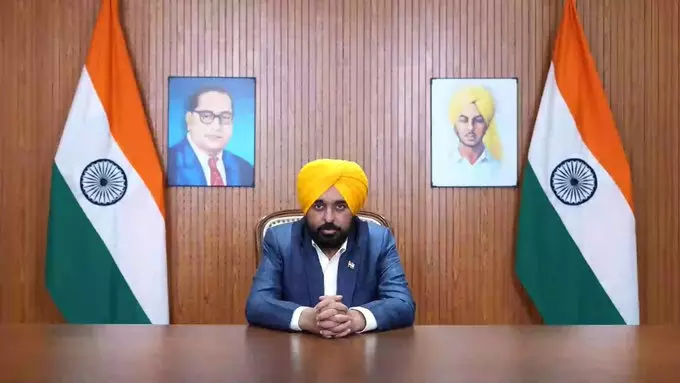 भगवंत मान ने पराली जलाने पर दी सफाई भगवंत मान ने पराली जलाने पर दी सफाई