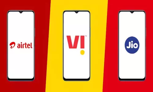 Recharge, Tariff Hike:2026 में 16 से जियो और एयरटेल में से किसको ज्यादा फायदा Recharge, Tariff Hike:2026 में 16 से जियो और एयरटेल में से किसको ज्यादा फायदा