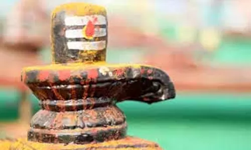Budh Pradosh Vrat 2025: साल का आखिरी प्रदोष व्रत आज, जानें किन गलतियों से नहीं मिलेगा पूजा का फल Budh Pradosh Vrat 2025: साल का आखिरी प्रदोष व्रत आज, जानें किन गलतियों से नहीं मिलेगा पूजा का फल
