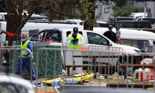बॉन्डी हमले के पीड़ितों के अंतिम संस्कार के बाद Australia में इमरजेंसी गन कानून पास होगा बॉन्डी हमले के पीड़ितों के अंतिम संस्कार के बाद Australia में इमरजेंसी गन कानून पास होगा