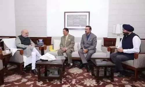 NC सांसदों ने गृह मंत्री अमित शाह से मुलाकात की, ज्ञापन सौंपा NC सांसदों ने गृह मंत्री अमित शाह से मुलाकात की, ज्ञापन सौंपा