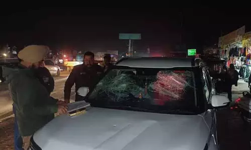Fatehgarh Sahib में निहंगों ने हरियाणा पुलिस पर हमला किया