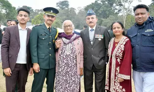 Kangra की वीर भूमि का गौरव, जिले के दो युवा सेना में अधिकारी बने
