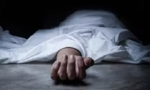 Hyderabad में एक महिला ने अपनी सात साल की बेटी को बिल्डिंग से नीचे धकेल दिया