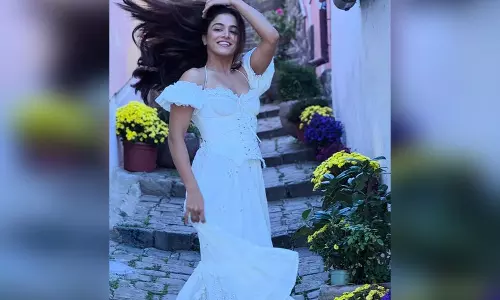 Wamiqa Gabbi: करण जौहर के प्रोजेक्ट से जुड़ना सपना जैसा अनुभव Wamiqa Gabbi: करण जौहर के प्रोजेक्ट से जुड़ना सपना जैसा अनुभव