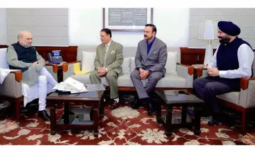 NC के राज्यसभा सांसदों ने शाह से मुलाकात की