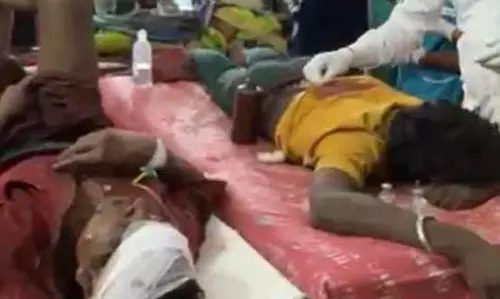 ग्रामीणों को टंगिया लेकर दौड़ाया सिरफिरे ने, तीन की हालत नाजुक
