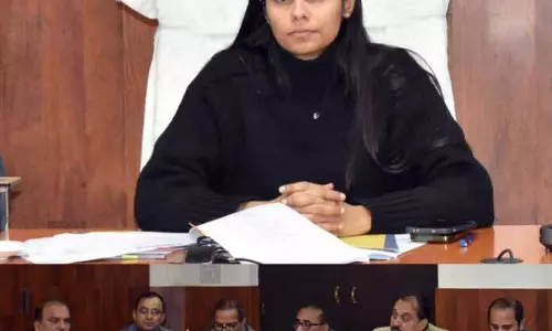 DC ने जेके समाधान जन शिकायत निवारण प्रक्रिया की समीक्षा की