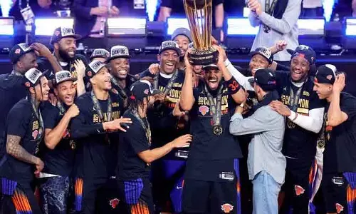Anunoby की चमक से निक्स ने NBA कप जीतकर 52 साल का सूखा खत्म किया Anunoby की चमक से निक्स ने NBA कप जीतकर 52 साल का सूखा खत्म किया