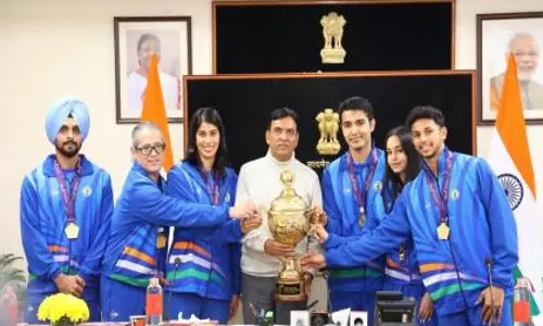 खेल मंत्री मंडाविया ने वर्ल्ड कप विजेता भारतीय स्क्वैश टीम को सम्मानित किया खेल मंत्री मंडाविया ने वर्ल्ड कप विजेता भारतीय स्क्वैश टीम को सम्मानित किया