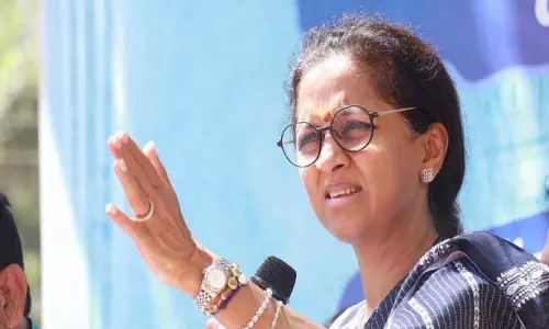 Supriya Sule ने किसानों के संघर्षों की आलोचना की: किडनी बेचना तो हद है