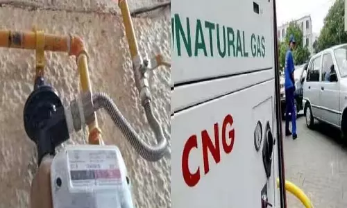 मोदी सरकार 1 जनवरी से CNG और PNG की कीमतें घटाएगी मोदी सरकार 1 जनवरी से CNG और PNG की कीमतें घटाएगी