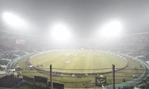 चौथा T20 मैच:  कोहरे की वजह से टॉस में देरी
