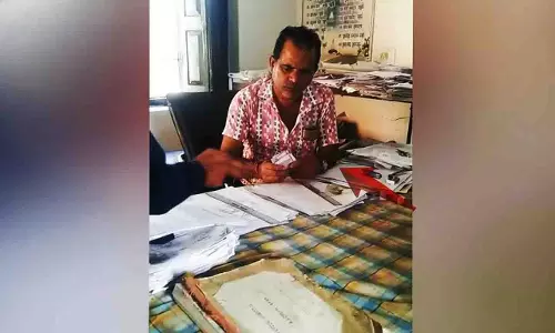 Bhadrak में मृत्यु प्रमाण पत्र को लेकर रिश्वत के आरोपों से गुस्सा भड़का
