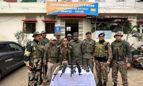 Manipur में चार प्रतिबंधित संगठनों के छह उग्रवादी गिरफ्तार, हथियार बरामद Manipur में चार प्रतिबंधित संगठनों के छह उग्रवादी गिरफ्तार, हथियार बरामद