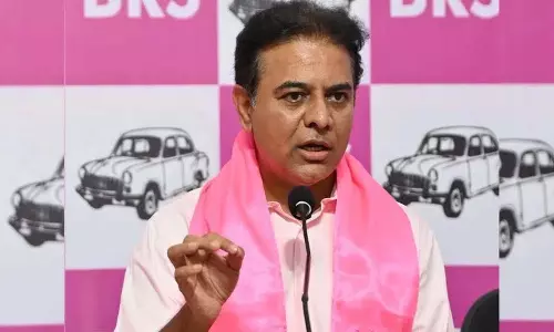 KTR ने कहा कि कांग्रेस पार्टी का पतन पंचायत चुनावों से शुरू होता KTR ने कहा कि कांग्रेस पार्टी का पतन पंचायत चुनावों से शुरू होता