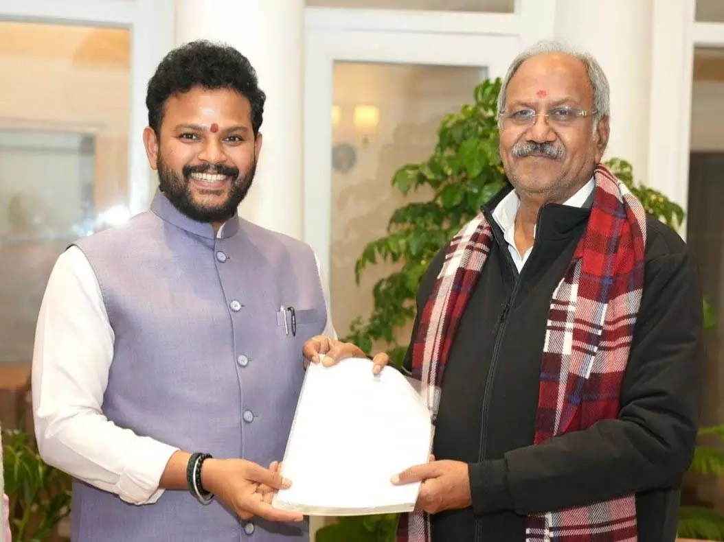 केंद्रीय नागरिक उड्डयन मंत्री राममोहन नायडू से मिले MP बृजमोहन अग्रवाल केंद्रीय नागरिक उड्डयन मंत्री राममोहन नायडू से मिले MP बृजमोहन अग्रवाल