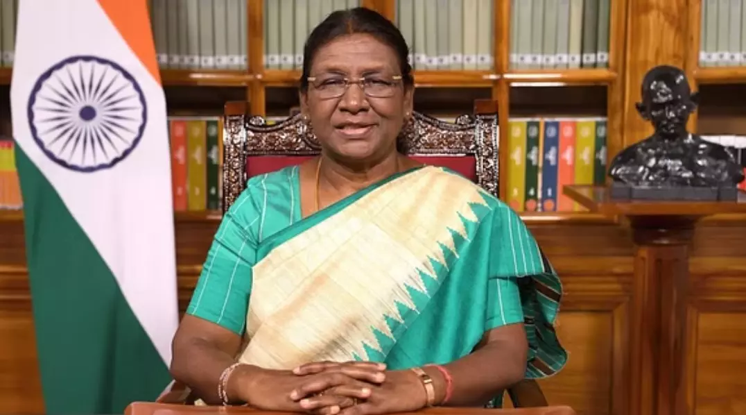 Vellore: वेल्लोर में राष्ट्रपति द्रौपदी मुर्मु की मौजूदगी, सुरक्षा बढ़ाई गई Vellore: वेल्लोर में राष्ट्रपति द्रौपदी मुर्मु की मौजूदगी, सुरक्षा बढ़ाई गई