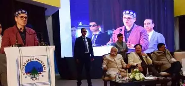 CM Omar ने आदिवासी अध्ययन के लिए रिसर्च सेंटर बनाने की मांग की CM Omar ने आदिवासी अध्ययन के लिए रिसर्च सेंटर बनाने की मांग की
