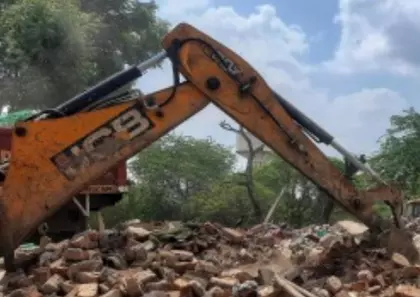 दो दिन पहले ज़ब्त सामग्री के बाद Rajasthan में ड्रग फैक्ट्री को किया ध्वस्त दो दिन पहले ज़ब्त सामग्री के बाद Rajasthan में ड्रग फैक्ट्री को किया ध्वस्त