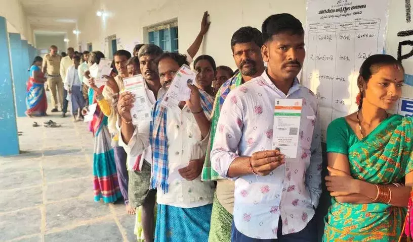 Panchayat elections के अंतिम चरण के लिए मतदान जारी Panchayat elections के अंतिम चरण के लिए मतदान जारी