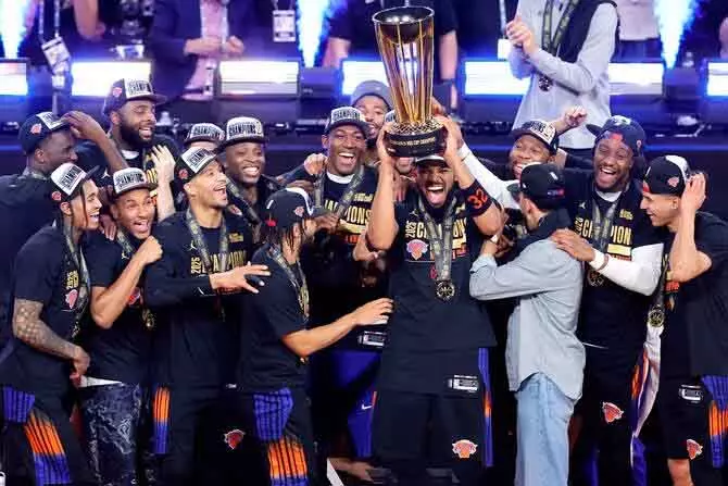 Anunoby की चमक से निक्स ने NBA कप जीतकर 52 साल का सूखा खत्म किया Anunoby की चमक से निक्स ने NBA कप जीतकर 52 साल का सूखा खत्म किया