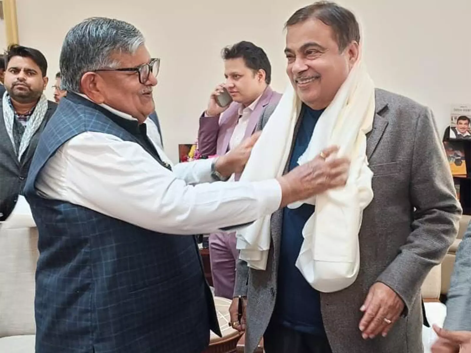 पंजाब के राज्यपाल गुलाब चंद कटारिया ने दिल्ली में केंद्रीय मंत्रियों से मुलाकात की पंजाब के राज्यपाल गुलाब चंद कटारिया ने दिल्ली में केंद्रीय मंत्रियों से मुलाकात की
