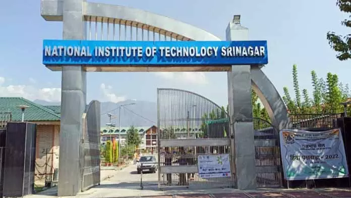 NIT श्रीनगर बिना डायरेक्टर के, सरकार ने लोकसभा को बताया NIT श्रीनगर बिना डायरेक्टर के, सरकार ने लोकसभा को बताया