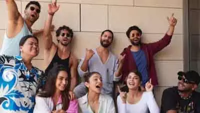 Kiara Advani और भारती सिंह का थ्रोबैक मोमेंट, सेलेब्स संग मस्ती भरी शाम Kiara Advani और भारती सिंह का थ्रोबैक मोमेंट, सेलेब्स संग मस्ती भरी शाम