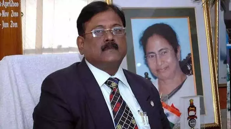 निर्मल का आमता ग्रामीण अस्पताल के प्रभारी BMOH के साथ विवाद निर्मल का आमता ग्रामीण अस्पताल के प्रभारी BMOH के साथ विवाद