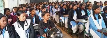 विश्वव्यापी स्वास्थ्य कवरेज दिवस पर छात्राओं को मिला स्वास्थ्य जागरूकता का संदेश विश्वव्यापी स्वास्थ्य कवरेज दिवस पर छात्राओं को मिला स्वास्थ्य जागरूकता का संदेश